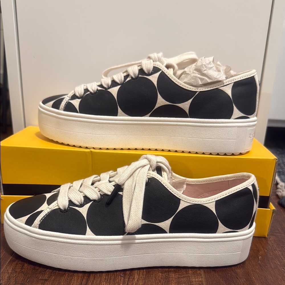 Stylish Kate Spade Black and White  Platform Sneakers size 37 EUR